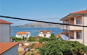 Beautiful apartment in Okrug Gornji with 2 Bedrooms